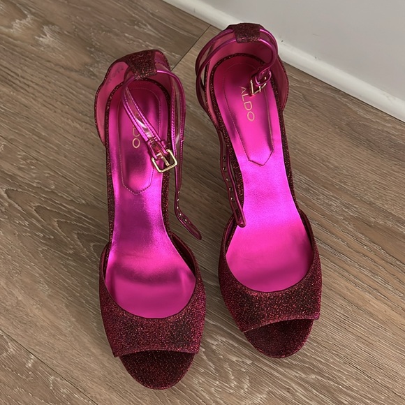 Glitter Fuchsia Pink Heels - Picture 3 of 5